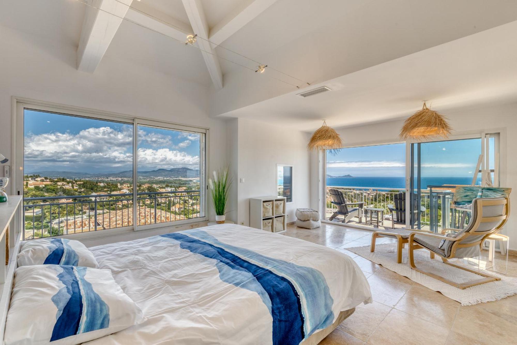 Villa Stunning Sea View Cote D'azur - Rives D'or Fréjus